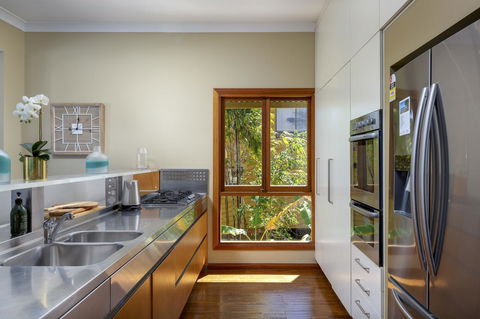 Noosa Beachhouse - Accommodation Asia 2