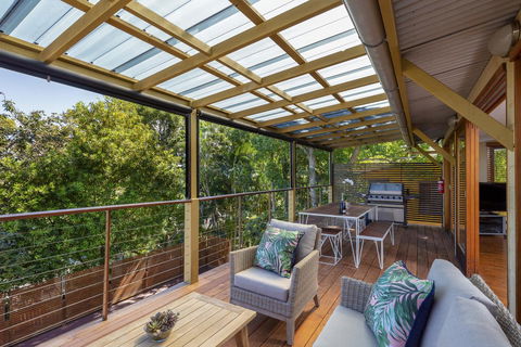 Noosa Beachhouse - Accommodation Asia 6