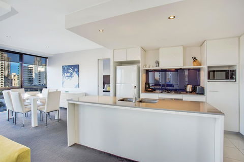 Mantra Circle On Cavill - Accommodation China 19