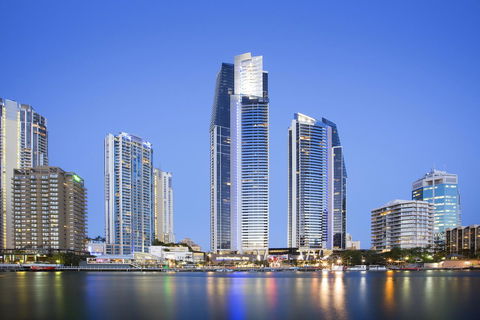 Mantra Circle On Cavill - Accommodation China 0