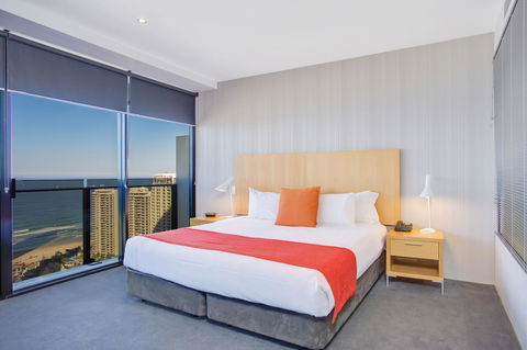 Mantra Circle On Cavill - Accommodation China 27