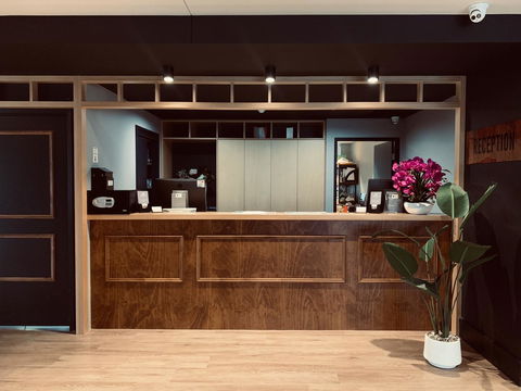 Woodroffe Hotel - Accommodation Asia 1