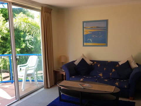 Surfers Beach Resort One - Accommodation China 28