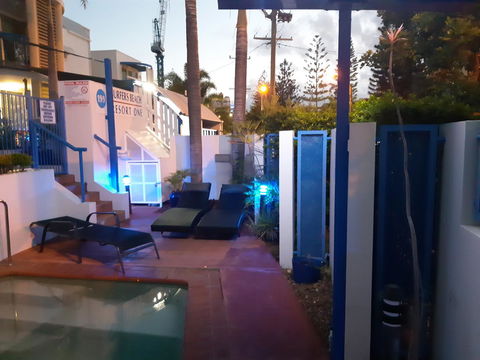 Surfers Beach Resort One - Accommodation China 10