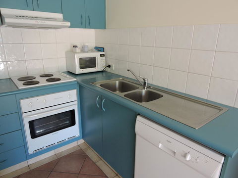 Surfers Beach Resort One - Accommodation China 43