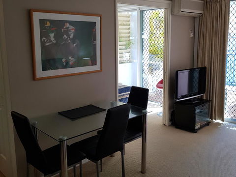 Surfers Beach Resort One - Accommodation China 19