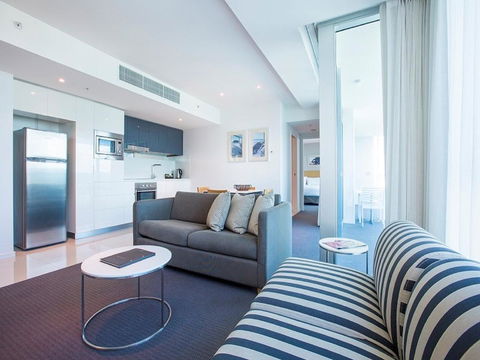Gold Coast Private Apartments - H Residences, Surfers Paradise - Accommodation Asia 21