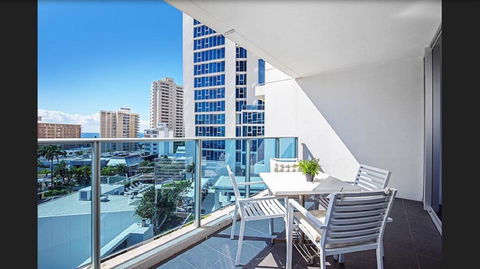 Gold Coast Private Apartments - H Residences, Surfers Paradise - Accommodation Asia 35