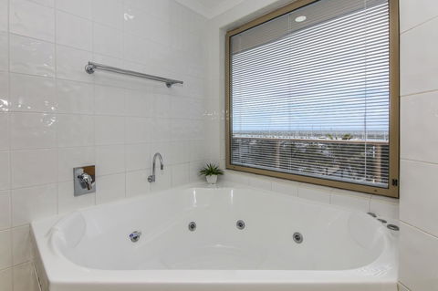 Mantra Mackay - Accommodation Guide 39