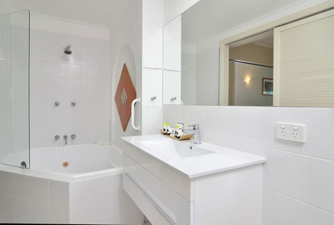 Le Cher Du Monde Adults Only - Accommodation Guide 19