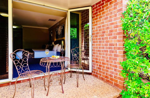 Ambassador On Ruthven - Accommodation Guide 17
