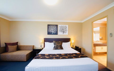 Ambassador On Ruthven - Accommodation Guide 16
