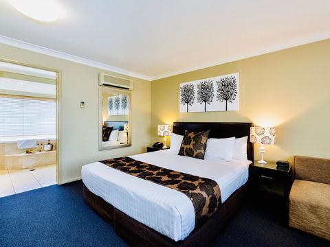 Ambassador On Ruthven - Accommodation Guide 20