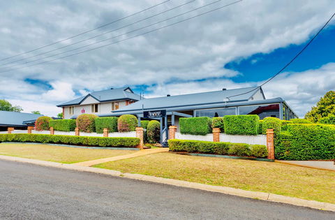 Ambassador On Ruthven - Accommodation Guide 6