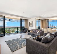 Luxury 3 Bedroom in heart of Broadbeach - Accommodation Asia