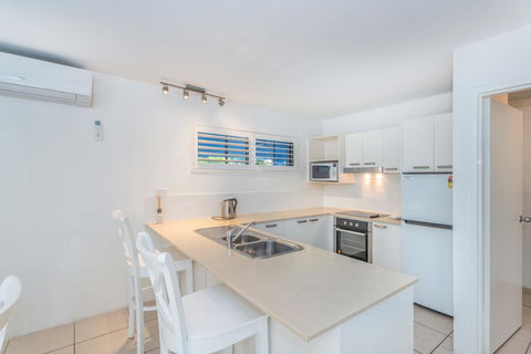 Noosa Boutique Apartments & Elkhorn Villas - Accommodation Asia 14