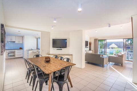 Noosa Boutique Apartments & Elkhorn Villas - Accommodation Asia 20