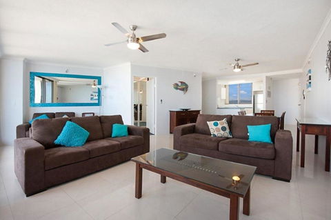 Surfers International Apartments - Accommodation China 11