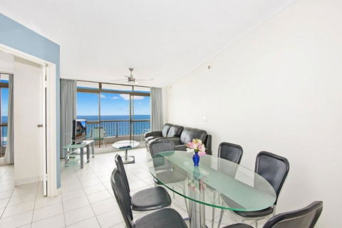 Surfers International Apartments - Accommodation China 16