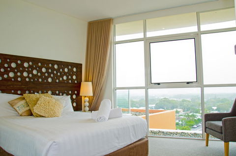 Kirra Surf Apartments - Accommodation Asia 8