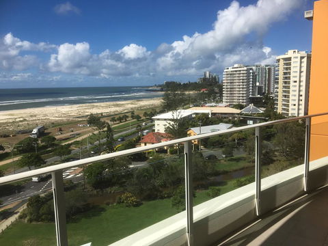 Kirra Surf Apartments - Accommodation Asia 33