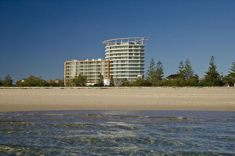 Kirra Surf Apartments - Accommodation Asia 17