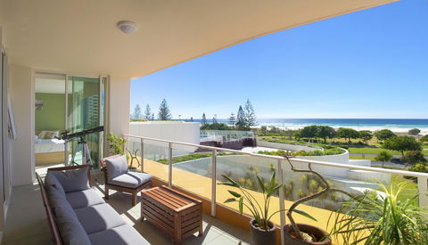 Kirra Surf Apartments - Accommodation Asia 20