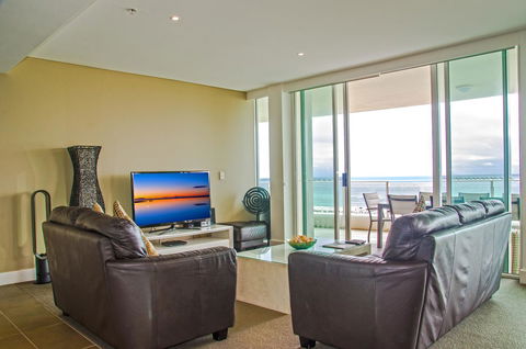 Kirra Surf Apartments - Accommodation Asia 32