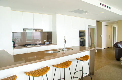 Kirra Surf Apartments - Accommodation Asia 31