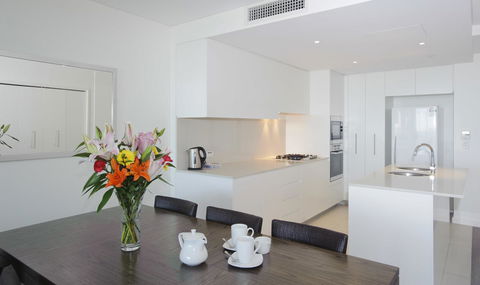 Kirra Surf Apartments - Accommodation Asia 3