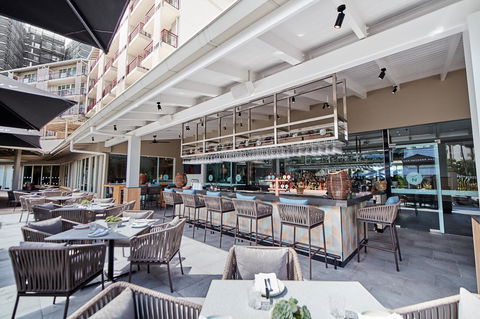 Novotel Cairns Oasis Resort - Accommodation Asia 12