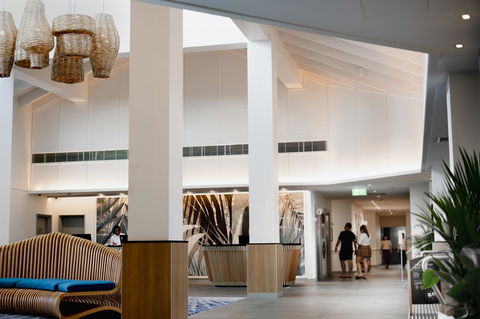 Novotel Cairns Oasis Resort - Accommodation Asia 11