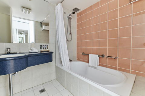 Novotel Cairns Oasis Resort - Accommodation Asia 2