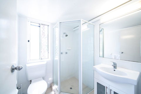 Bay Of Palms - Accommodation China 29