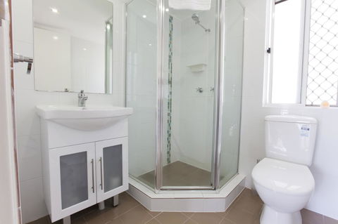 Bay Of Palms - Accommodation China 36