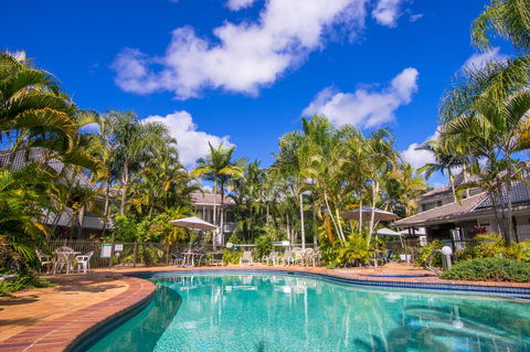 Bay Of Palms - Accommodation China 14