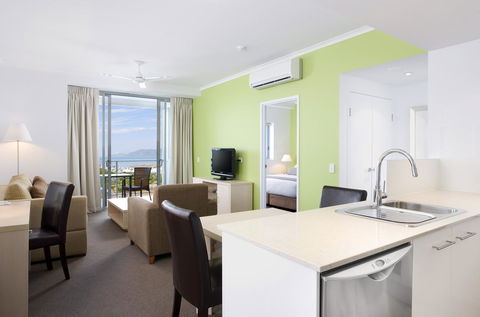 Oaks Townsville Gateway Suites - Accommodation Asia 9
