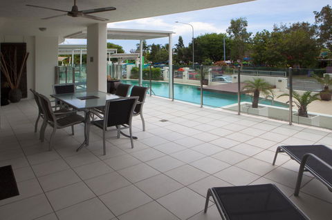 Waters Edge Apartment Cairns - Accommodation Asia 10