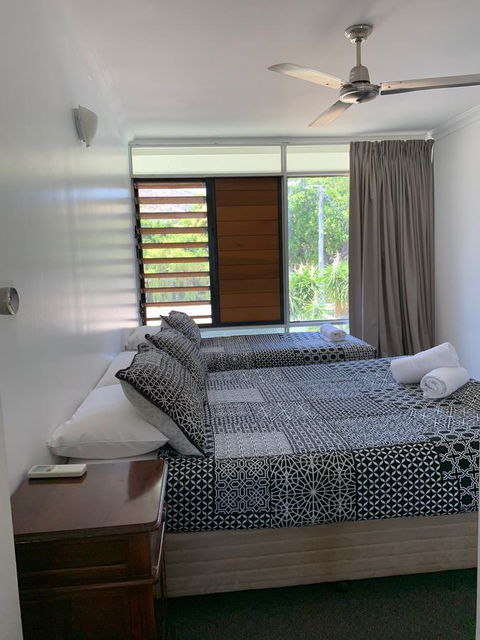Townsville Holiday Apartments - Accommodation Asia 4