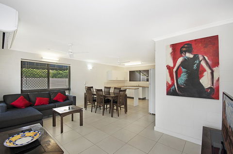 Townsville Holiday Apartments - Accommodation Asia 20
