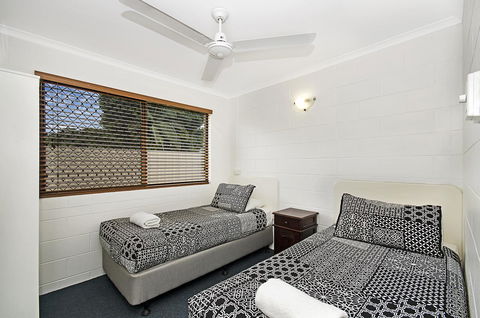 Townsville Holiday Apartments - Accommodation Asia 19