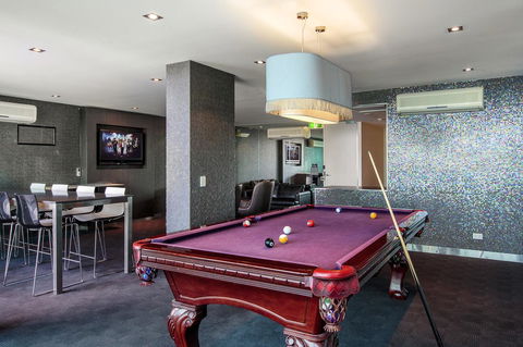 Evolution Apartments - Accommodation China 5