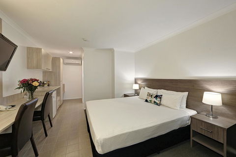 Smart Motels Bert Hinkler - Accommodation Guide 21