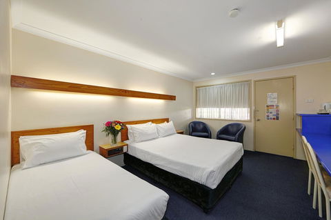 Smart Motels Bert Hinkler - Accommodation Guide 17