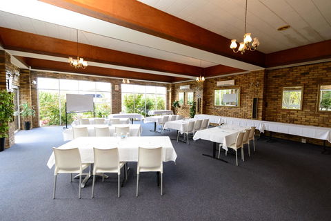 Smart Motels Bert Hinkler - Accommodation Guide 36