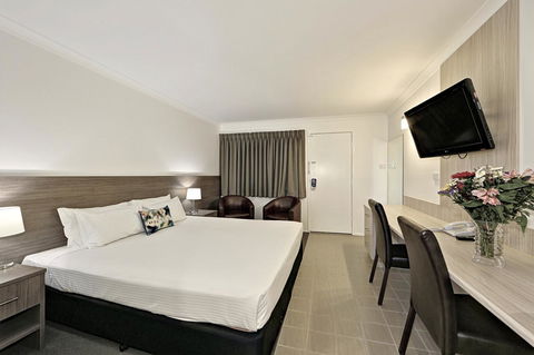 Smart Motels Bert Hinkler - Accommodation Guide 22