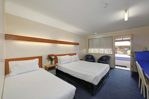 Smart Motels Bert Hinkler - Accommodation Guide 18