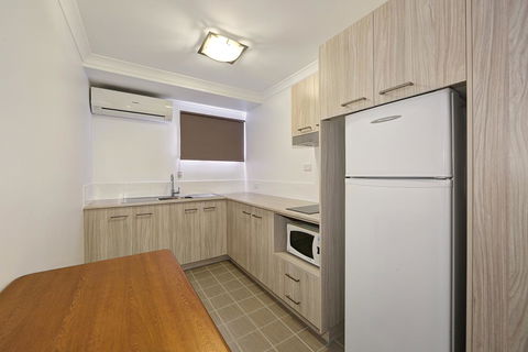 Smart Motels Bert Hinkler - Accommodation Guide 28