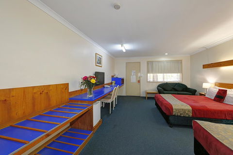 Smart Motels Bert Hinkler - Accommodation Guide 10