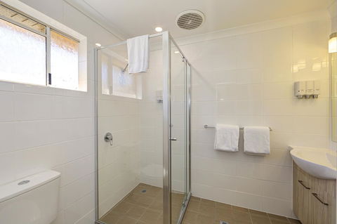 Smart Motels Bert Hinkler - Accommodation Guide 19